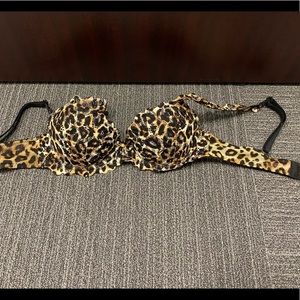 Pink VS Leopard print bra 32A